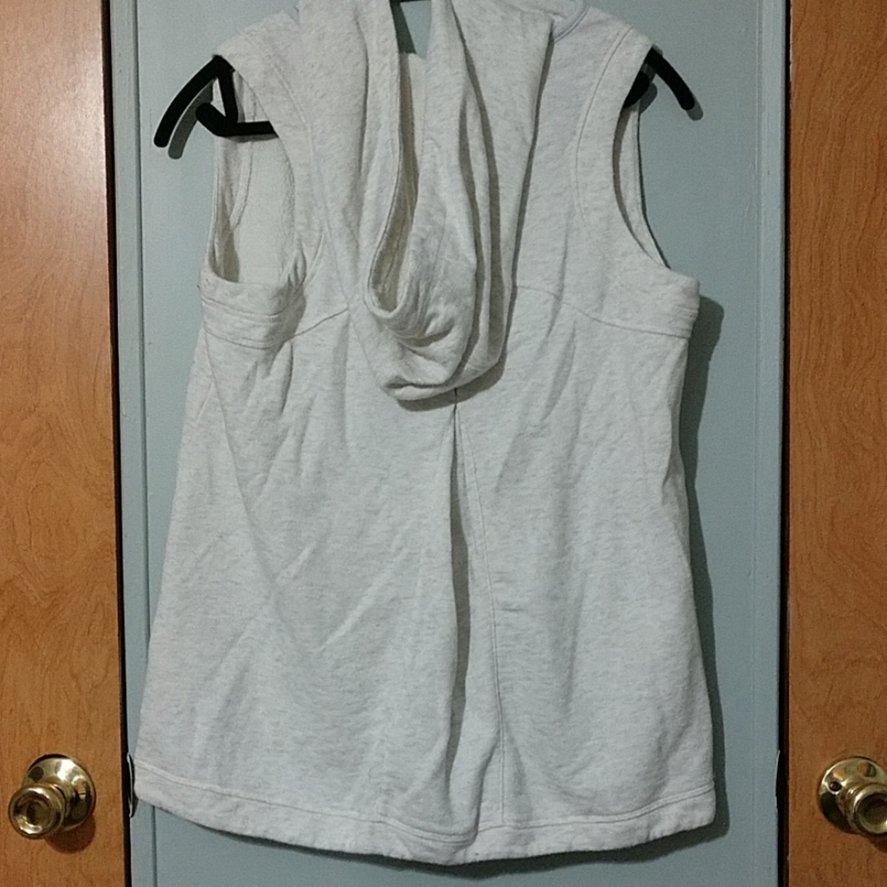 Athleta Sleeveless Hoodie - Picture 3 of 4